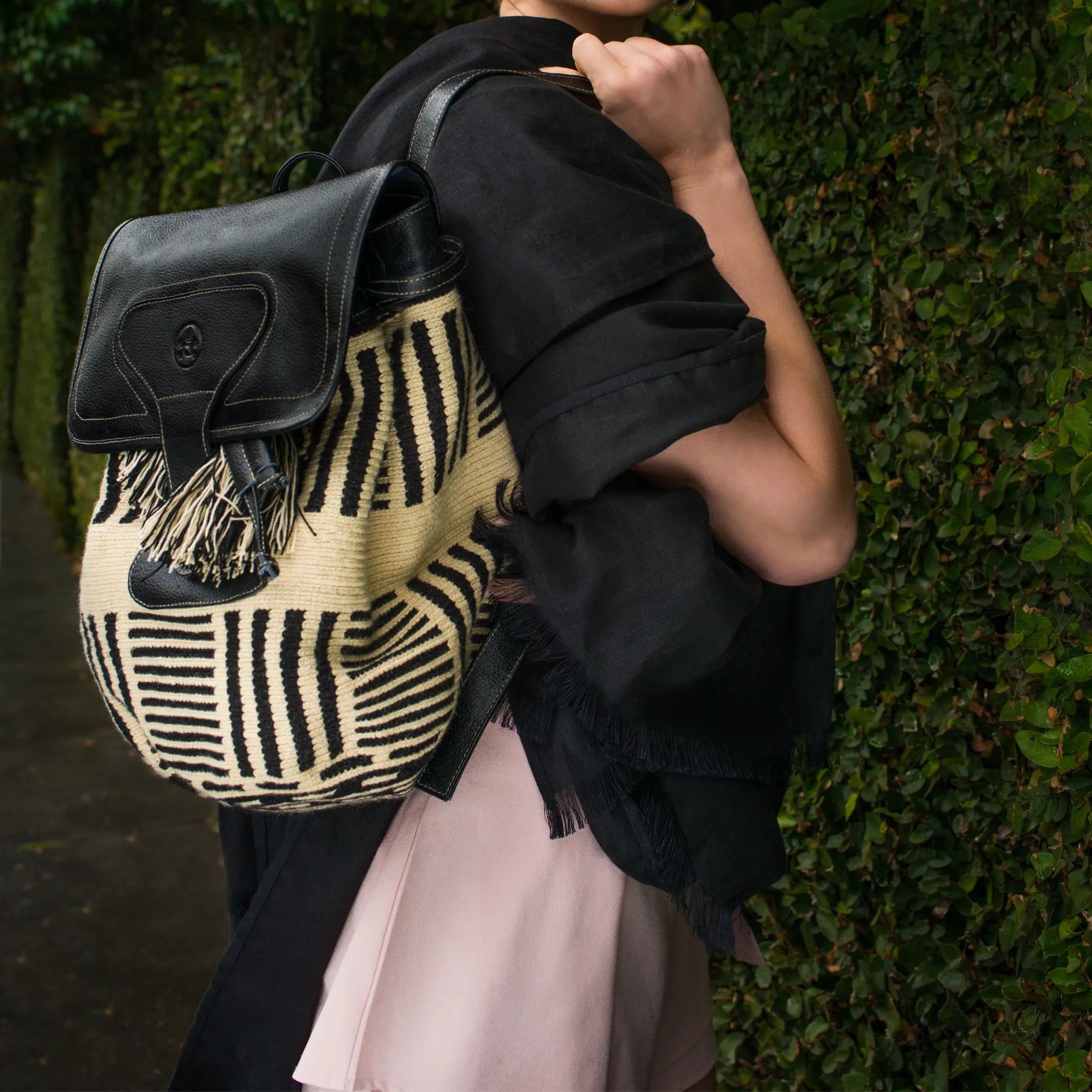 Susan leather Wayuu Crochet Backpack Cream Continente Dorado