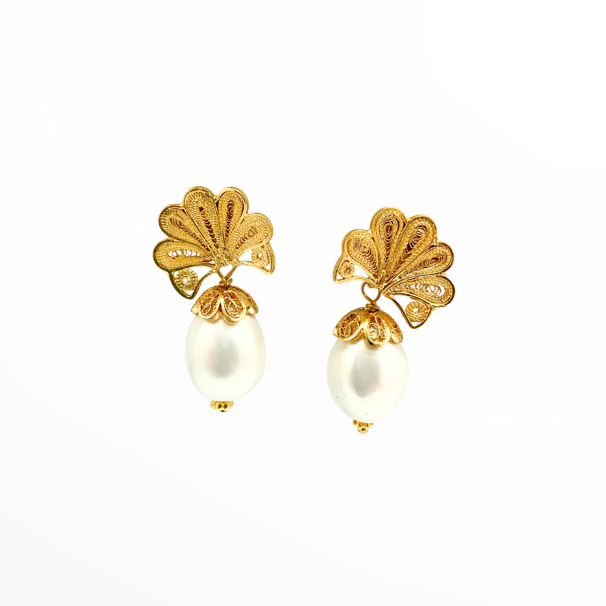 VERANO Irene Shell Single Pearls Gold Alejandra Collective