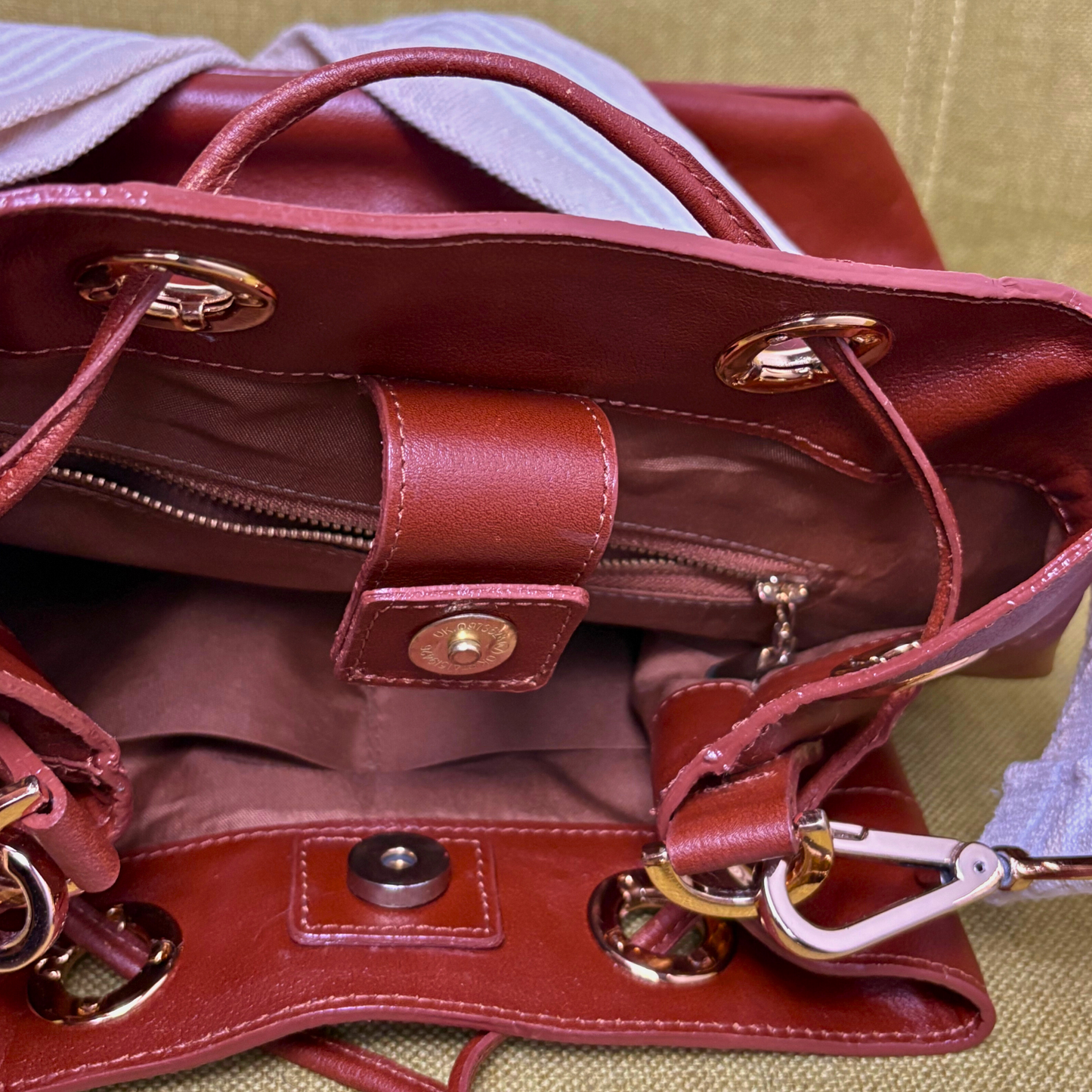 Charlotte Genuine Leather Bucket Bag Cognac