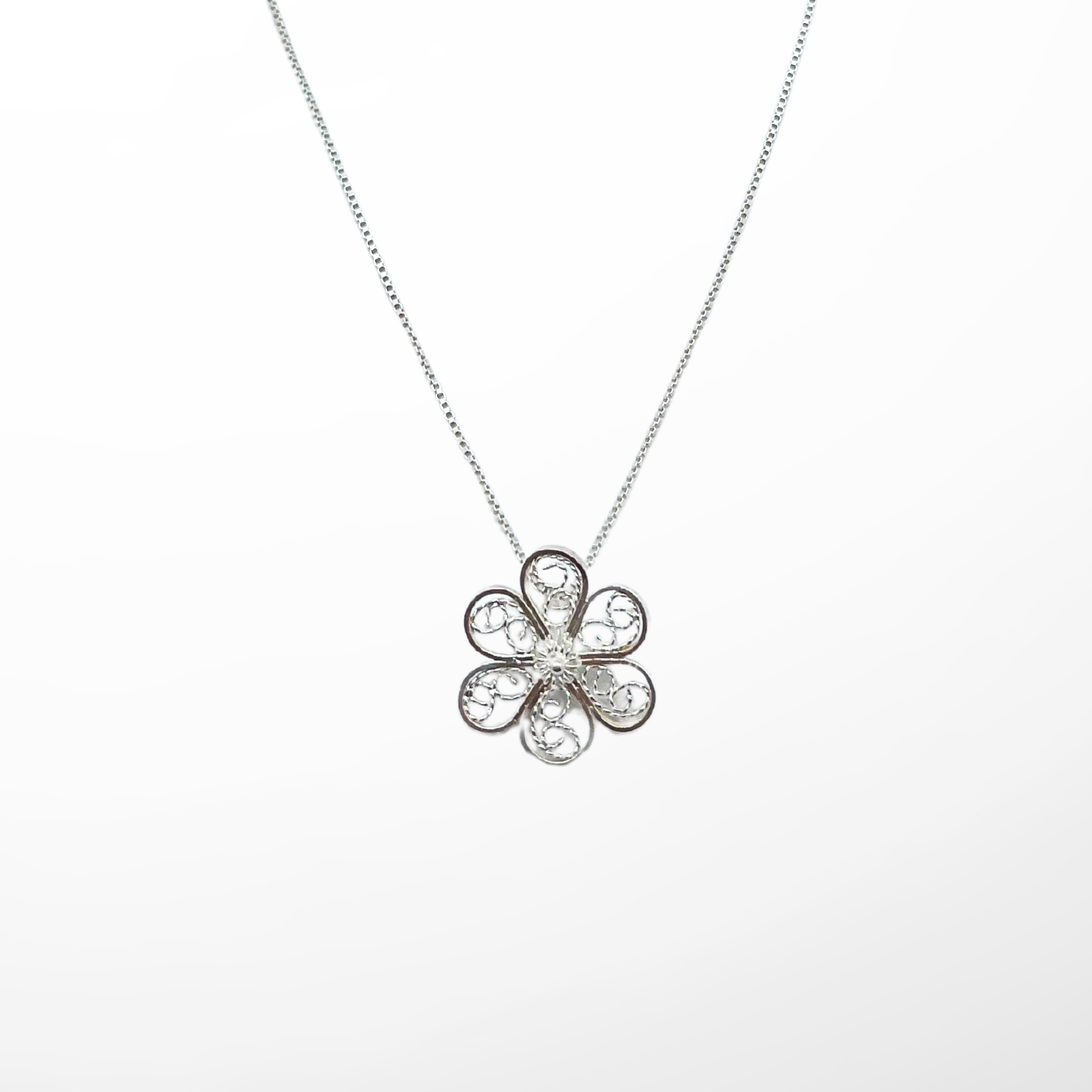 Flor Filigree Pendant Necklace Silver Alejandra Collective