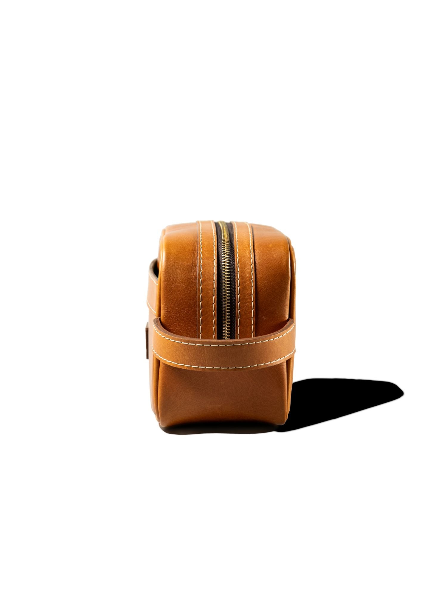 Blumarino Men's Leather Toiletery Bag Camel